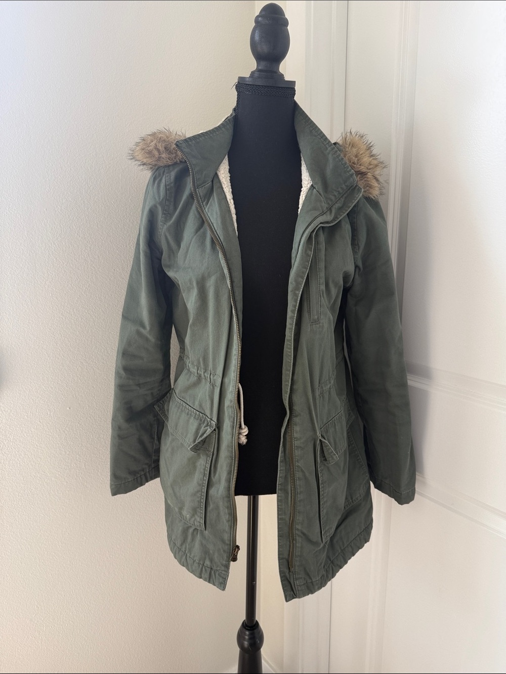 GAP Olive Green Utility Parka with Faux Fur Trim